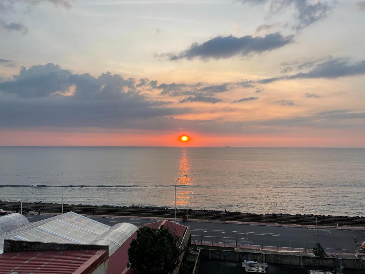 Lovely Sea View Apartment Colombo Exterior photo